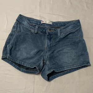 Kid’s Shorts - Levi’s - Size 12 regular